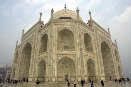 Taj_Mahal,_side_view